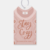 ステイ居心地の良いピンクウィンターセーターモノグラムファミリー ギフトタグ (裏面)
