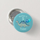 ステゴサウルスの誕生日 缶バッジ (正面&裏面)