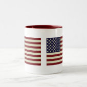 ステッチされたヴィンテージの旗のマグ ツートーンマグカップ (中央)