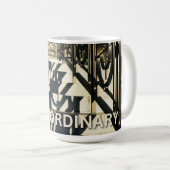 ステップインリングや輪 – 異常 コーヒーマグカップ (正面右)