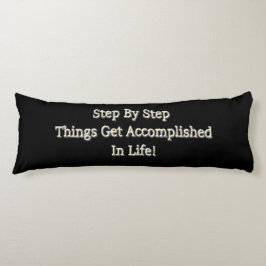 「ステップバイステップ」かわいいデザイン。買今 ボディピロー