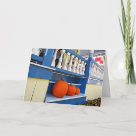 ステップ上の3つのカボチャ – マーサのブドウ畑 カード