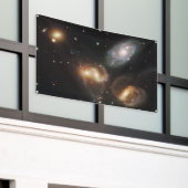 ステファンのクインテット：銀河系銀河の残骸 横断幕 (ビルの外側)