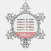 ステミカスタムニストの贈り物の女性 スノーフレークピューターオーナメント (正面)