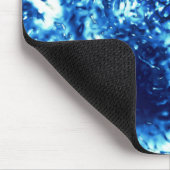 ステンドの派手な青色は曇りガラスのように見える マウスパッド (コーナー)