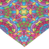 ステンドグラスのヴィンテージの紫色の万華鏡のように千変万化するパターン ショートテーブルランナー (コーナー)