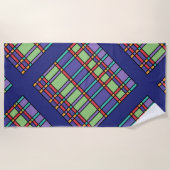 ステンドグラスの明るい色 ビーチタオル (正面)