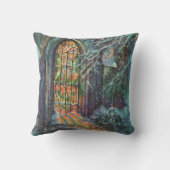 ステンドグラスの窓があるビンテージのクリスマス教会 クッション (裏面)