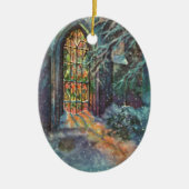 ステンドグラスの窓を持つヴィンテージクリスマス教会 セラミックオーナメント (正面)