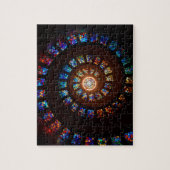 ステンドグラスの螺線形の窓 ジグソーパズル (縦)