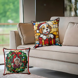 ステンドグラス風クリスマスの包まれた子犬 クッション