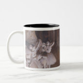 ステージのエドガー・ドガ|のバレエのリハーサル、1874年 ツートーンマグカップ (左)