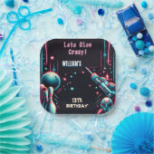 ステージネオングローアーケードガンレーザーラベル13誕生日 ペーパープレート (パーティー)