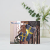 ストックホルムの旧市街のスウェーデン国旗 ポストカード (スタンド正面)