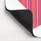 ストライプなピンク4を薄くして下さい マウスパッド (コーナー)