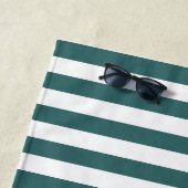 ストライプのな日曜日およびおもしろいの家族休暇のヤシの木 ビーチタオル (インサイチュ)