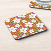 ストライプのな背景の白い花 コースター (左側)