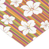 ストライプのな背景の白い花 ショートテーブルランナー (コーナー)