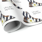 ストライプのファッションハイヒールとデイジー ラッピングペーパー (ロールコーナー)