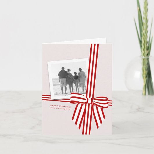 ストライプのボウが折りたたまれたホリデー写真カード シーズンカード (正面)
