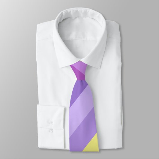 ストライプの明るい虹 ネクタイ (タイ)