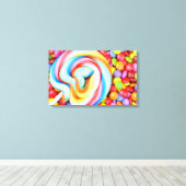 ストライプの棒つきキャンデー数々の色のスマート キャンバスプリント (インサイチュ (ウッドフロア))