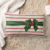 ストライプの背景を持つクリスマスボウ ランバークッション (ブランケット)