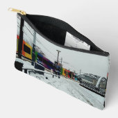 ストライプの電 アクセサリーポーチ (見開き)