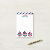 ストライプのSailboatsパーソナライズされた Post-it Notepad ポストイット (デスク上)