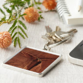 ストラップ付きブラウンスエードおよびバックル キーホルダー (側面)