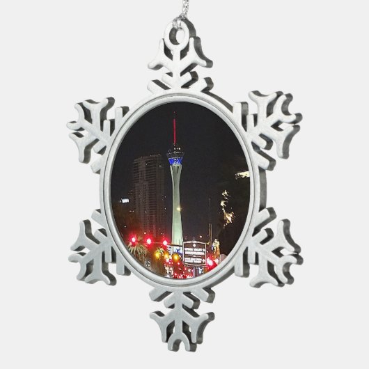 ストラトスフィアタワーラスベガス#3スノーフレークオーナメント スノーフレークピューターオーナメント (右)