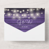 ストリングライツ素朴パープルウッドモノグラム結婚ズ オールインワン招待状 (裏面)