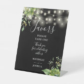 ストリング ライト 緑の植物 黒と白のギフト 台座サイン (正面)