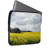 ストリーサムの黄金の波 ラップトップスリーブ (正面右)