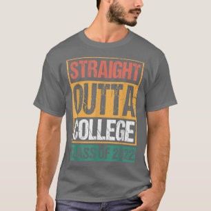 ストレートアウトタカレッジ2022卒業シニアグラード Tシャツ
