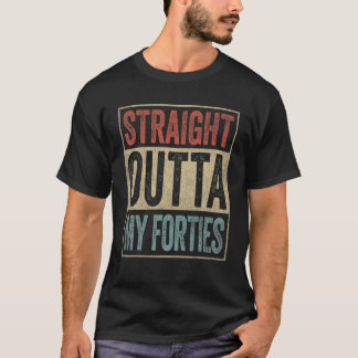 ストレートアウトタマイフォーおもしろいティガグ50番誕生日 Tシャツ