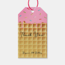 ストロベリーアイスクリームワッフルコーン誕生日パーティー