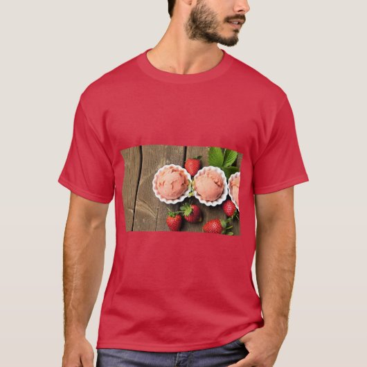 ストロベリーアイスクリームTシャツ Tシャツ (正面)