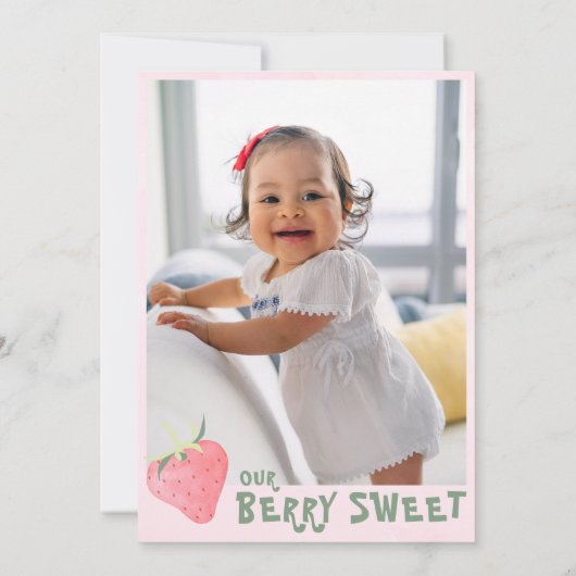 ストロベリーウベリースウィートファースト誕生日 招待状 (裏面)