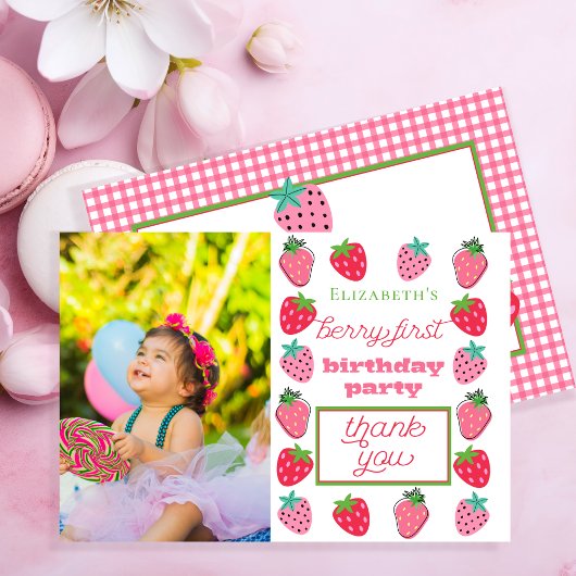 ストロベリーガールフォトベリーファースト誕生日パーティー サンキューカード
