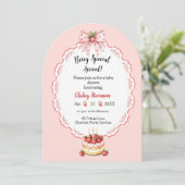 ストロベリーショートケーキベビーシャワー招待状 招待状 (スタンド正面)