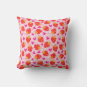ストロベリーシームレスパターン クッション (正面)