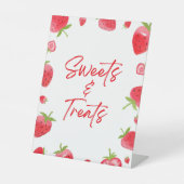 ストロベリースイートスイーツ&スイーツ 台座サイン (正面)