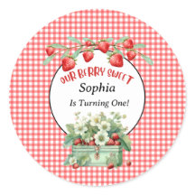 ストロベリースイートファースト誕生日パーティー