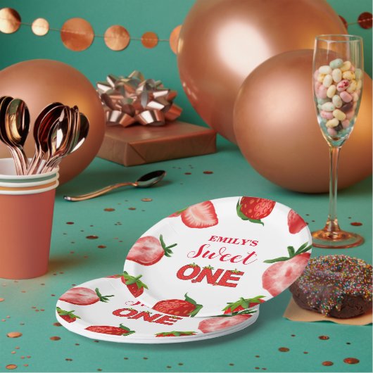 ストロベリースウィートサンキュー誕生日| Berry Sweet ペーパープレート (複数)