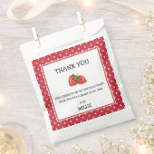 ストロベリースウィート1stバースデーパーティービーフバー フェイバーバッグ (クリップ留めされた状態)