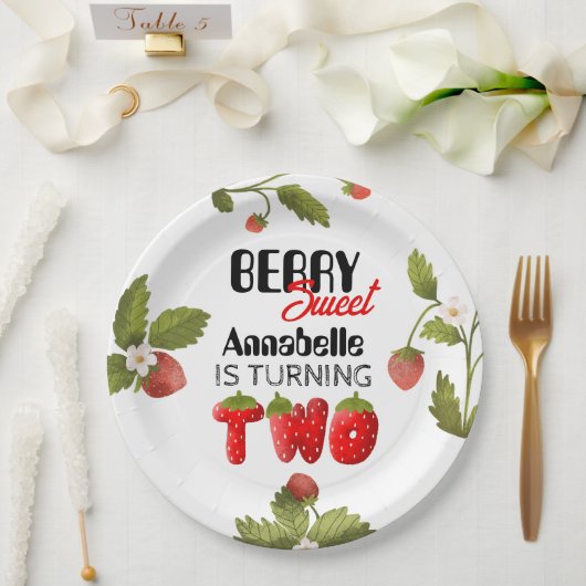 ストロベリーセカンド誕生日 ペーパープレート (ウェディング)