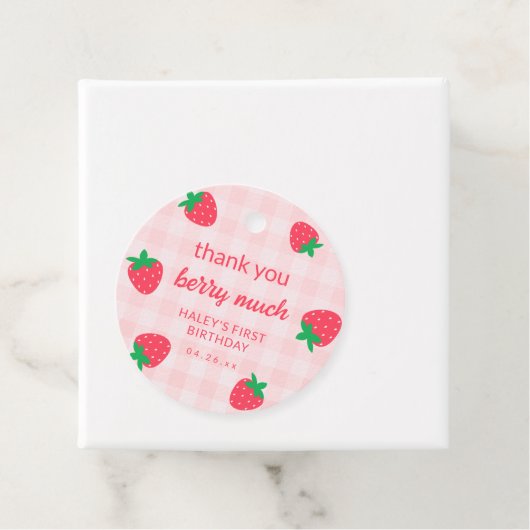 ストロベリーピンクかわいいベリーファースト1ベビー誕生日 フェイバータグ (インサイチュ)