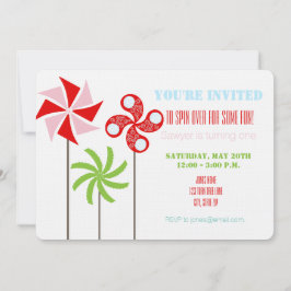 ストロベリーピンホイールをテーマにした誕生日 – ブルーバック 招待状