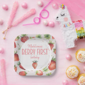 ストロベリーファースト誕生日スクエア ペーパープレート (パーティー)